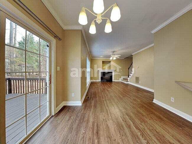 Foto del edificio - 347 Mockingbird Ln