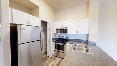 Interior Photo - Andover Place at Cross Creek