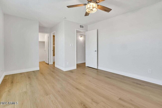 Foto del edificio - 3131 W Cochise Dr