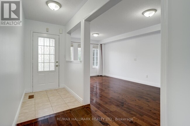 Building Photo - 125 Faris St