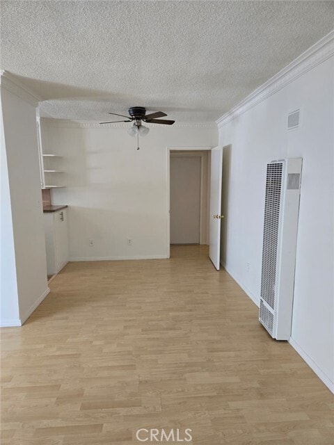 Foto del edificio - 1735 Winona Blvd