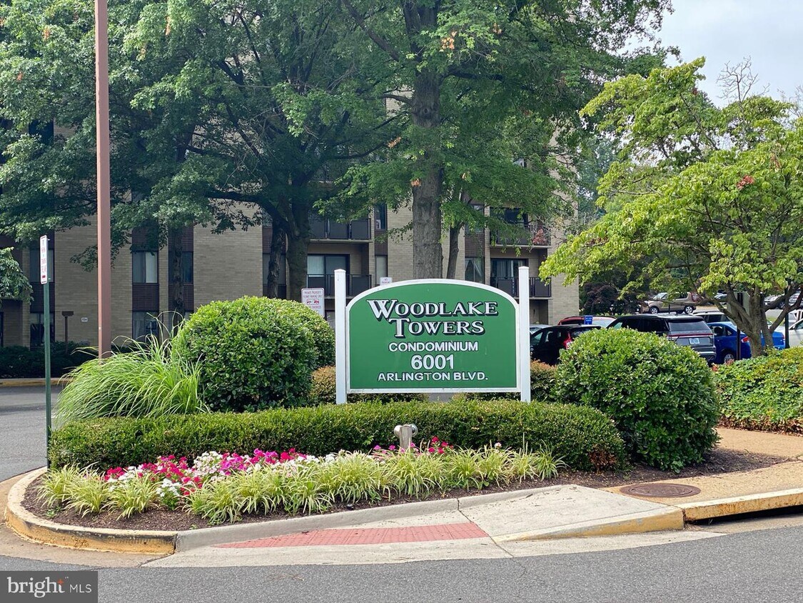 Defense Health Agency 7700 Arlington Blvd Falls Church Va 6001 Arlington Blvd Unit 603, Falls Church, VA 22044 - Room for Rent in