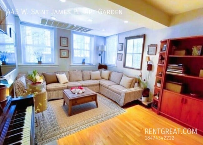 Building Photo - 445 W St James Pl
