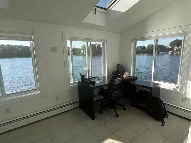 Building Photo - 218A S Quinsigamond Ave