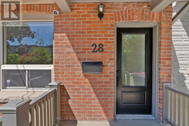Building Photo - 28 Tiverton Ave