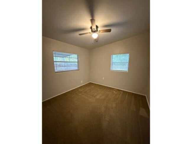 Foto del edificio - 3 Bedroom with Garage, Screen Porch, and Central AC-Lake Mary Schools!
