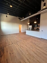 Building Photo - 31 N Huron St