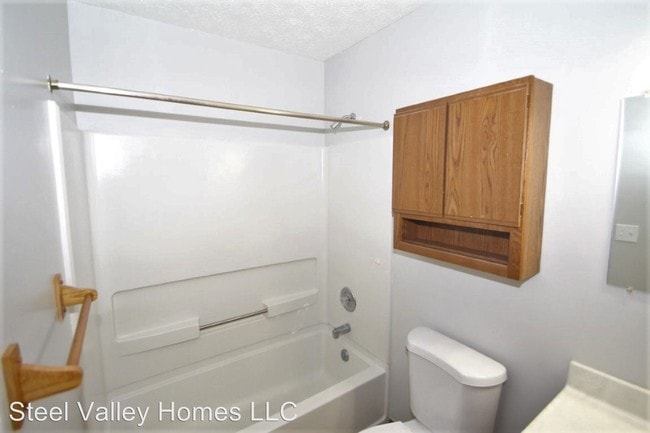 Building Photo - 2 br, 1 bath House - 1705 Westhampton