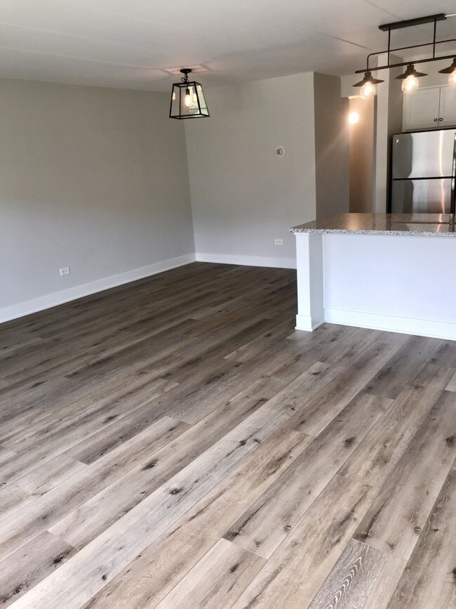 Building Photo - 5509 W 129th Pl