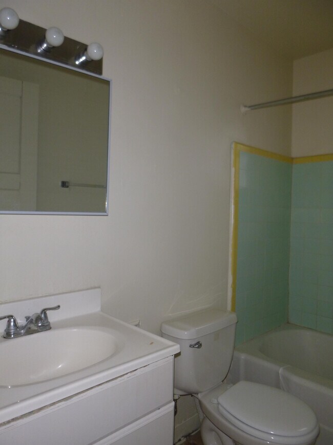 Foto del edificio - 1435 E Benson Hwy