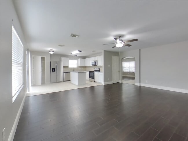 Foto del edificio - 19626 Beachy Ct