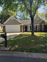 Building Photo - 145 Round Keep Ln