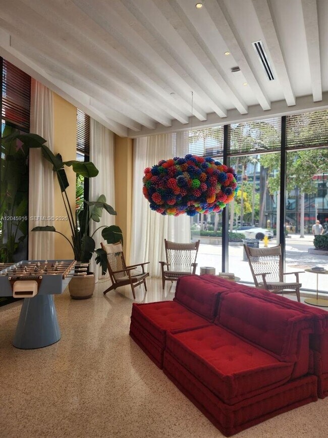 Foto del edificio - 90 NE 32nd St