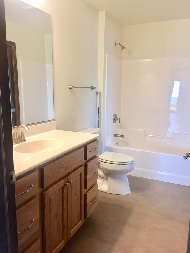 12185 Firefly Rd, Sparta, WI 54656 Townhome Rentals in Sparta WI