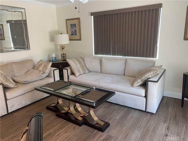Foto del edificio - 848 Alamosa Dr
