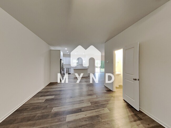 Building Photo - 808 Holland Ave