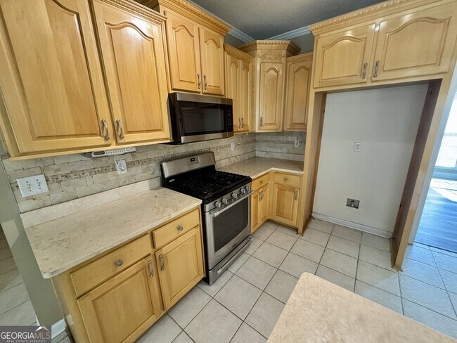 Building Photo - 431 Whitewater Tr