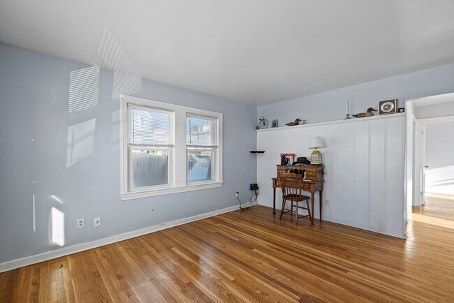 Building Photo - 57-59 Larchwood Rd