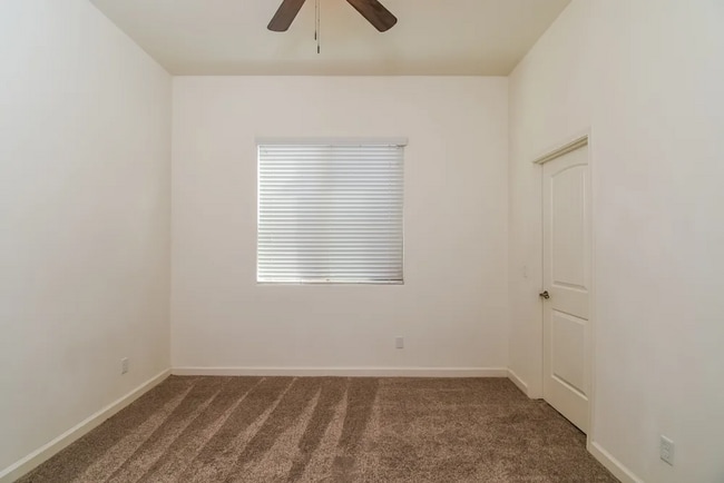 Building Photo - 19270 E Thornton Rd