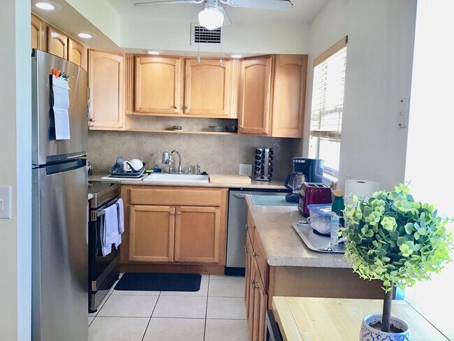 Foto del edificio - 438 Mansfield K