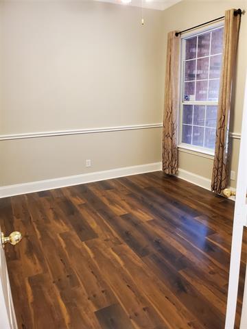 Foto del edificio - 532 Silver Maple Dr