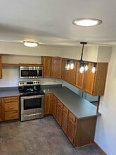 Building Photo - 4230 S 39th Ave