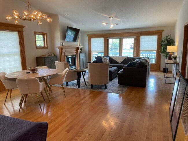 Foto del edificio - 2820 Buckingham Ct