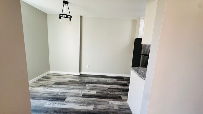 Building Photo - 50 Shrewsbury Green Dr