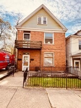 Building Photo - 1285 Clairhaven St