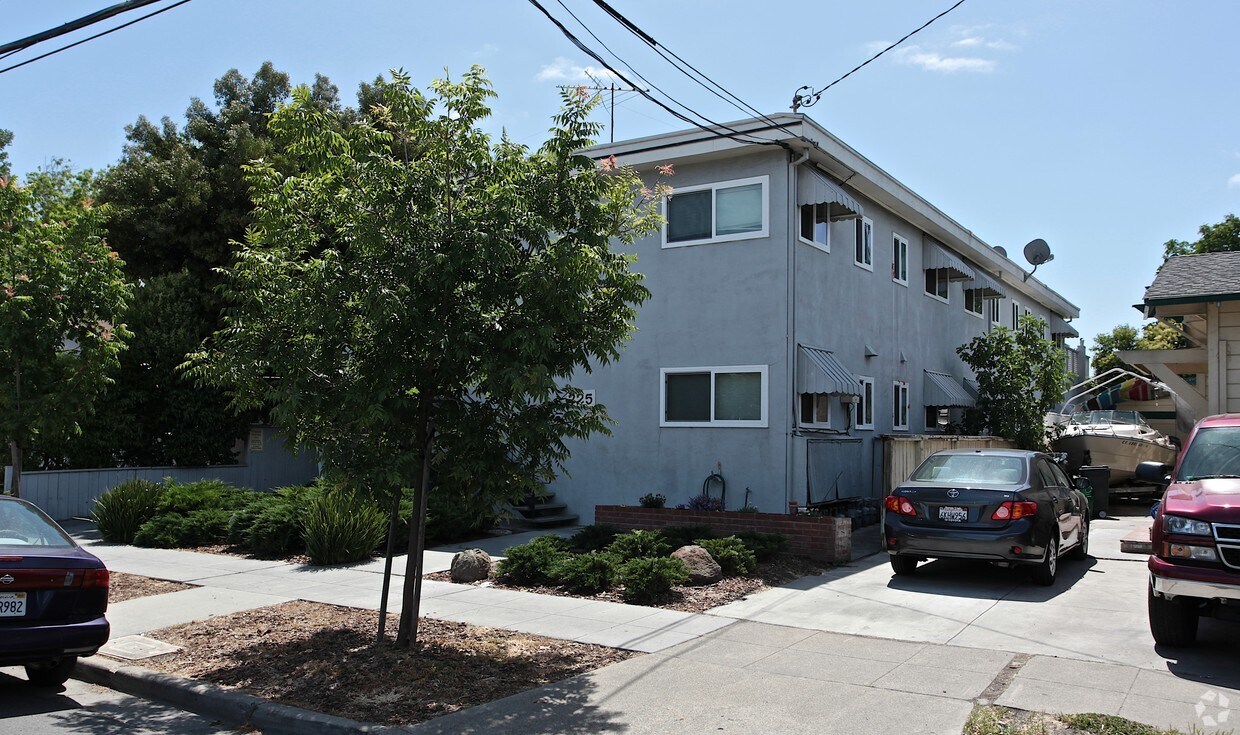 Primary Photo - 225 Vera Ave