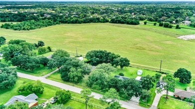 Building Photo - 3605 Longherridge Dr