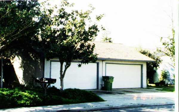 Foto del edificio - 2040-2050 Fulkerth Rd