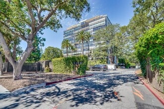 Building Photo - 101 Alma St