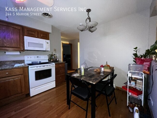 Foto del edificio - 244 S Marion St
