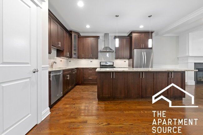 Foto del edificio - 1324 W Grand Ave