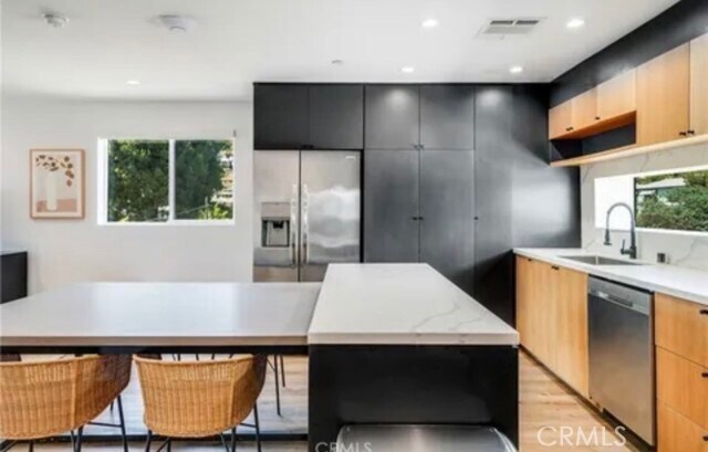 Foto del edificio - 1943 Carmen Ave