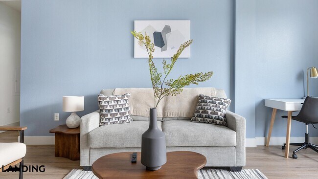 Building Photo - 1010 Springdale Rd