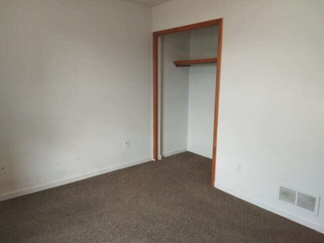 Foto del edificio - 356 Stone Creek Dr