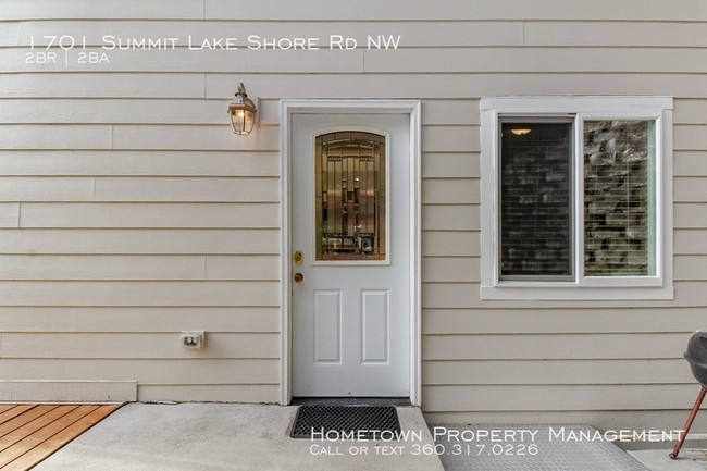 Foto del edificio - 1701 Summit Lake Shore Rd NW