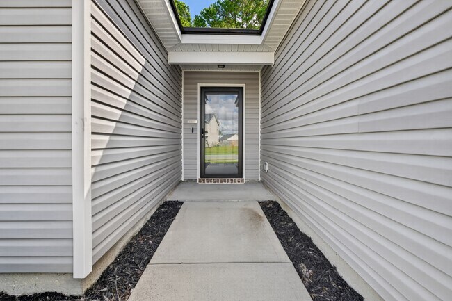 Building Photo - 8 Marsh Salt Ln
