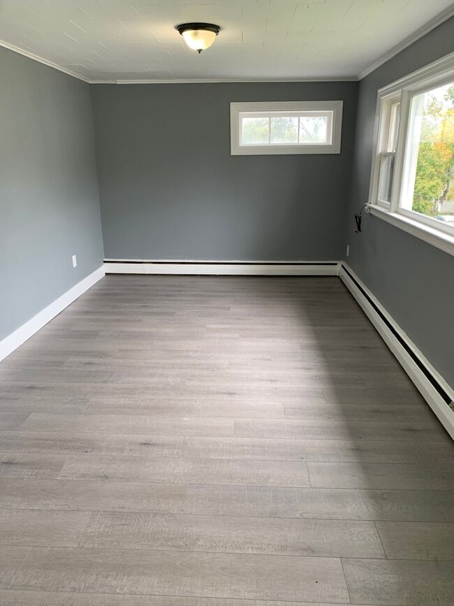 Building Photo - Charming 3-Bedroom Apartment in Midtown Ki...