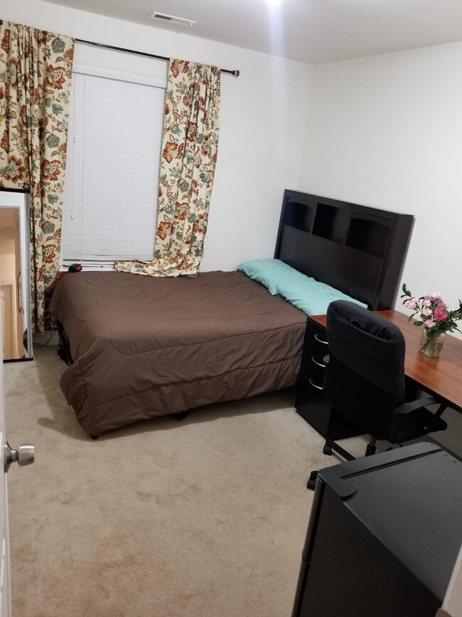 Building Photo - 748 Maypearl Ln