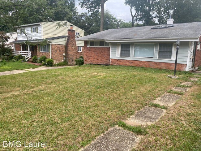 Foto del edificio - 3 br, 2 bath House - 4805 Laguna Rd