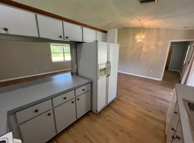 Foto del edificio - 2426 Seagull Ln