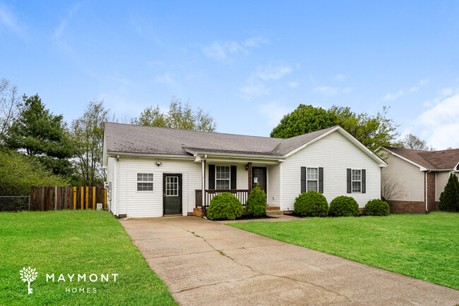 Foto del edificio - Modern 3 Bedroom Home in Clarksville, TN!