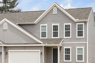 Building Photo - 1040 Broken Ridge Dr