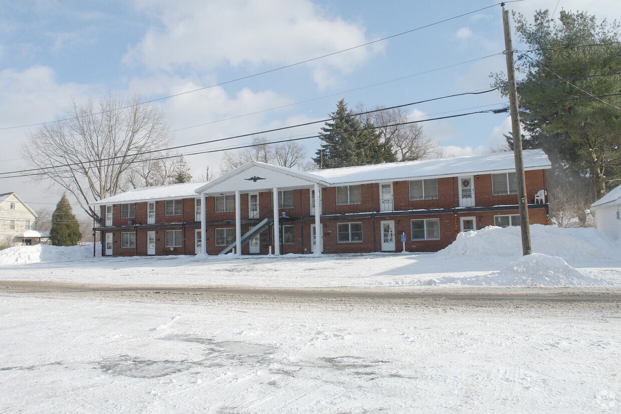 Primary Photo - 37 Glen Ave