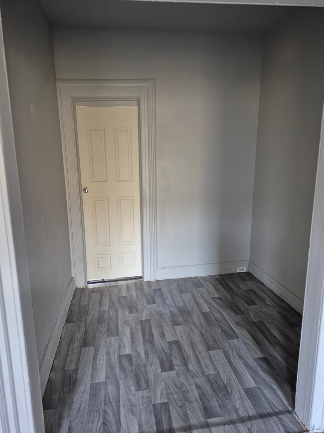 Extra space - 179 Hart St
