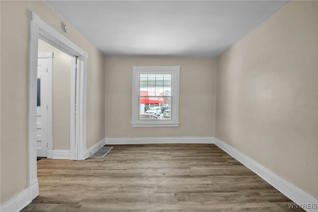 Foto del edificio - 395 Hampshire St