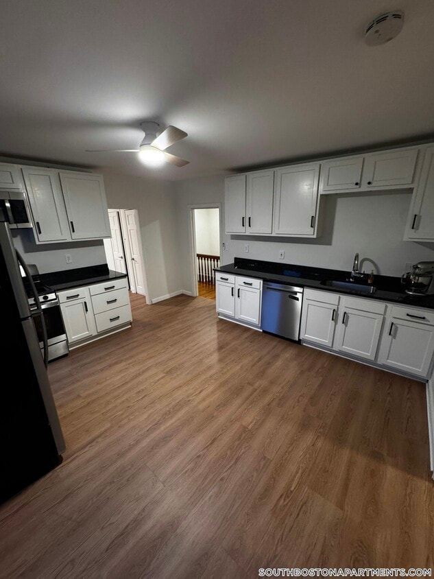 Primary Photo - 656 Dorchester Ave